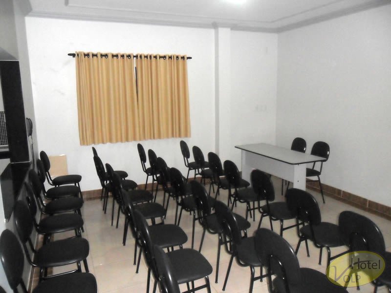 Hotel em Patos de Minas com sala de reuniões